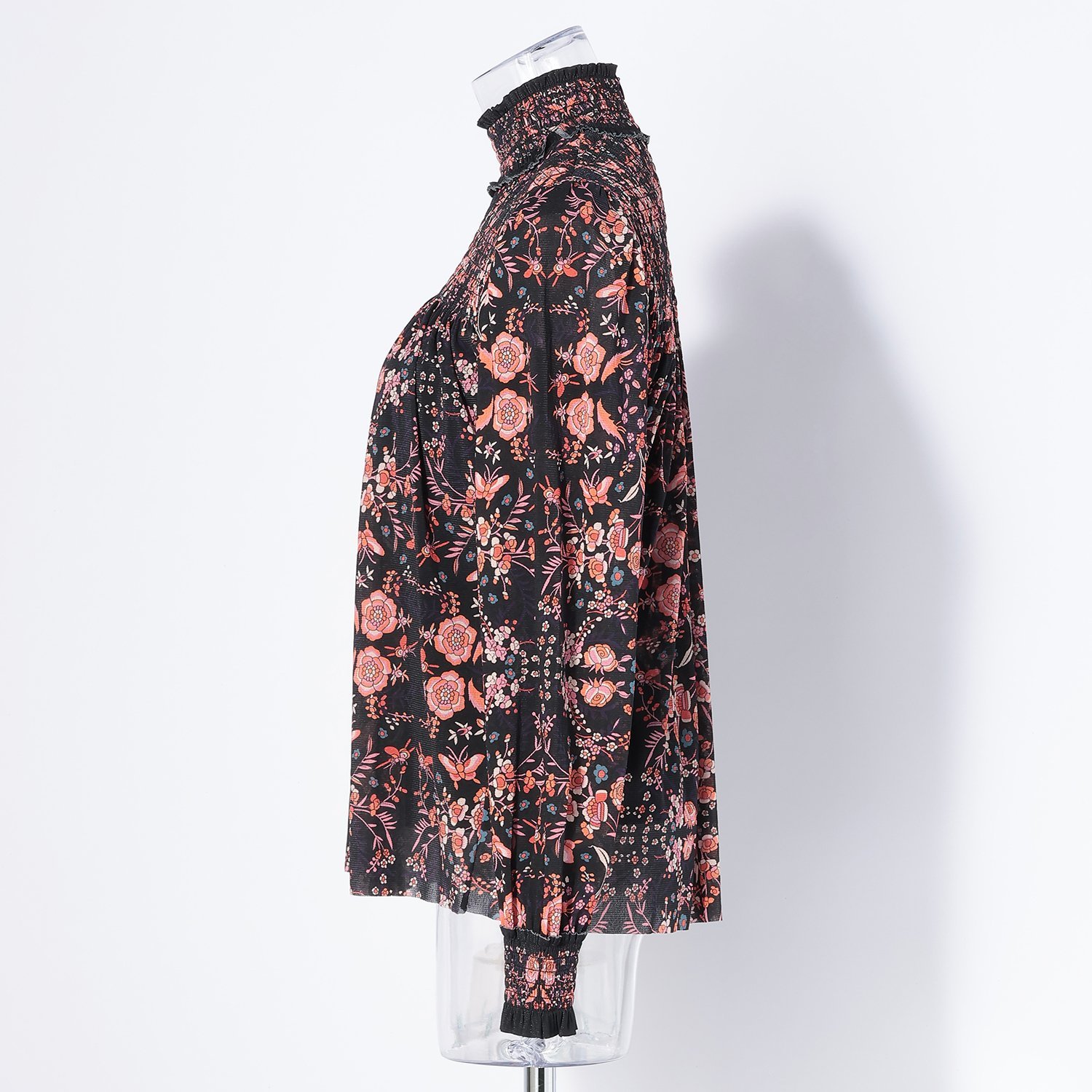 COMING SOON】FLOWER EMBROIDERY PRINT ブラウス｜VIVIENNE TAM