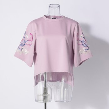TOPS WITH FLOWER EMBROIDERY　