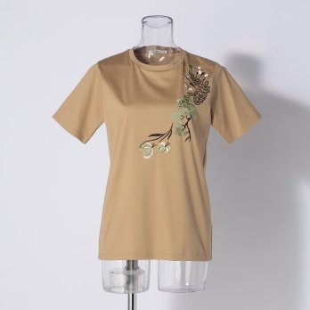 T-SHIRT WITH FLOWER EMBROIDERY