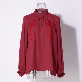 FLOWER EMBROIDERY BLOUSE