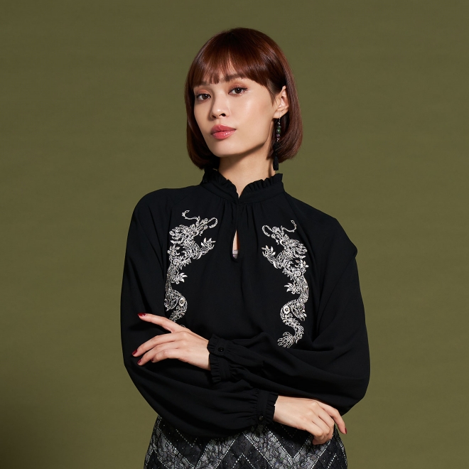 【先行予約】FLOWER EMBROIDERY BLOUSE 詳細画像 ブラック 1